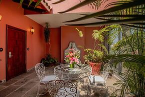 Las Mananitas Hotel Garden Restaurant and Spa
