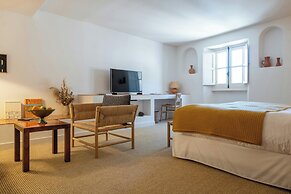Le Moulin, Lourmarin, a Beaumier Hotel