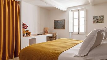 Le Moulin, Lourmarin, a Beaumier Hotel
