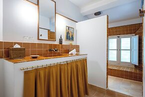 Le Moulin, Lourmarin, a Beaumier Hotel