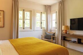 Le Moulin, Lourmarin, a Beaumier Hotel
