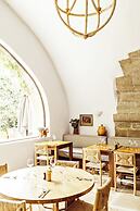 Le Moulin, Lourmarin, a Beaumier Hotel