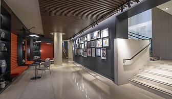 The Morrison Dublin, Curio Collection by Hilton