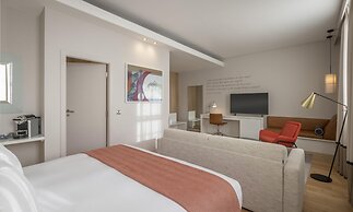 The Morrison Dublin, Curio Collection by Hilton