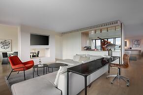 The Morrison Dublin, Curio Collection by Hilton