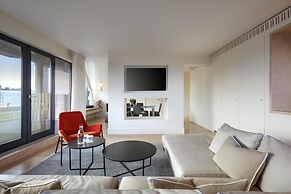 The Morrison Dublin, Curio Collection by Hilton