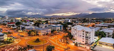 Rydges Esplanade Resort Cairns