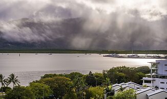 Rydges Esplanade Resort Cairns