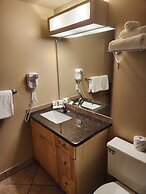 Waterton Lakes Lodge Resort