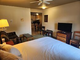 Waterton Lakes Lodge Resort