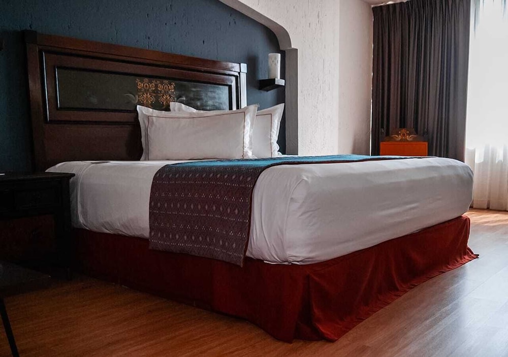 Hotel Fenix