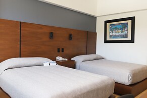 Hotel Fortin Plaza