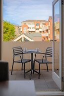 MainStay Suites Kew