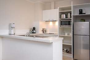 MainStay Suites Kew