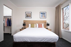 MainStay Suites Kew