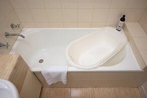 MainStay Suites Kew