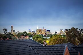 MainStay Suites Kew