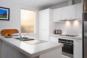 MainStay Suites Kew