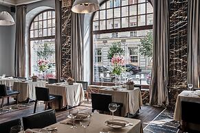 The Monopol Hotel