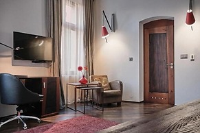 The Monopol Hotel