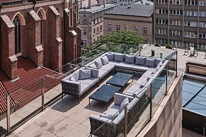The Monopol Hotel