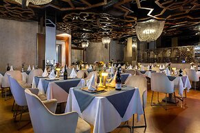 AHC Old City Hotel