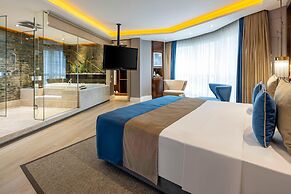 AHC Old City Hotel