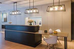 Up Rooms Vic Hotel