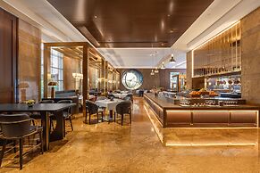 Grand Hyatt Mumbai Hotel & Residences