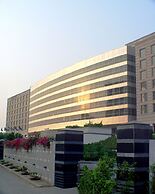 Grand Hyatt Mumbai Hotel & Residences
