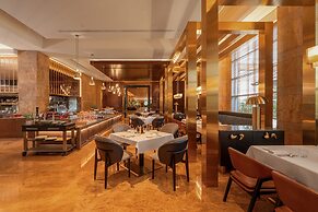 Grand Hyatt Mumbai Hotel & Residences