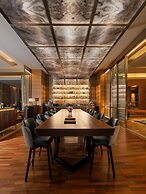 Grand Hyatt Mumbai Hotel & Residences