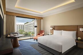 Grand Hyatt Mumbai Hotel & Residences