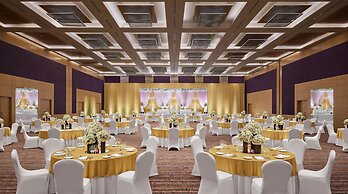 Grand Hyatt Mumbai Hotel & Residences