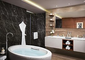 Grand Hyatt Mumbai Hotel & Residences