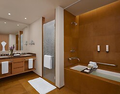 Grand Hyatt Mumbai Hotel & Residences