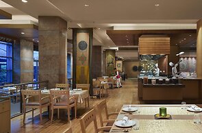 Grand Hyatt Mumbai Hotel & Residences