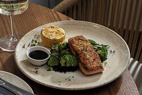 Protea Hotel by Marriott Cape Town Sea Point