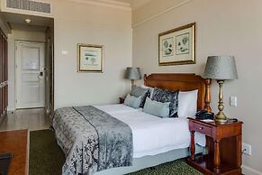 The Edward Hotel