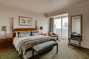 The Edward Hotel