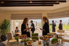 JA Hatta Fort Hotel