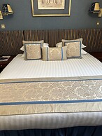 London Lodge Hotel