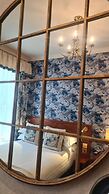 London Lodge Hotel