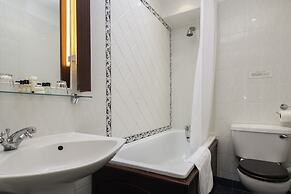 London Lodge Hotel