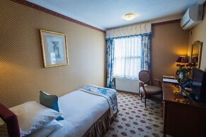 London Lodge Hotel