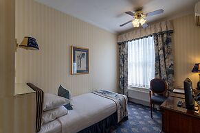London Lodge Hotel