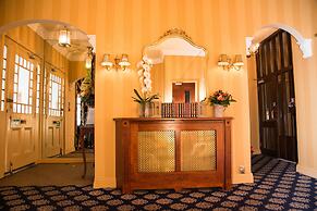 London Lodge Hotel