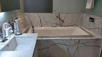 Jaypee Vasant Continental
