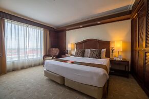 Waterfront Airport Hotel & Casino