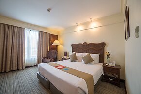 Waterfront Airport Hotel & Casino